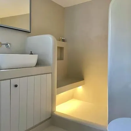 Willa Renovated Traditional Family House In Sifnos *