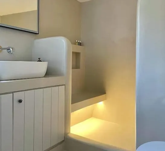 فيلة Renovated Traditional Family House In Sifnos *